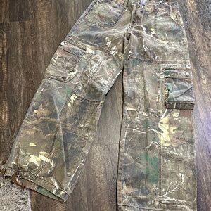 REVICE Women's Camouflage Cargo Jeans